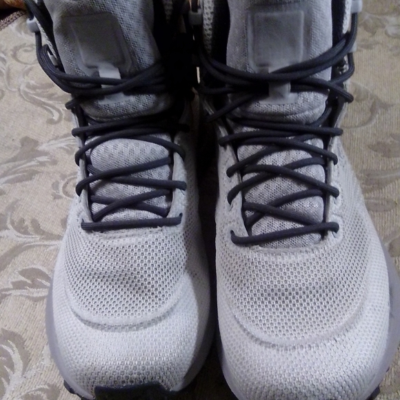 Northface - Picture 2 of 2